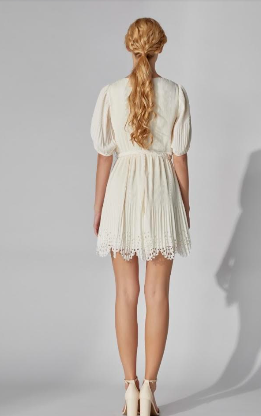 Off-white Pleated Mini Dress with Chain Waist Belt